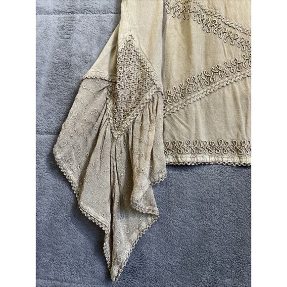 Monroe & Main Beige Tunic Top - Picture 4 of 10